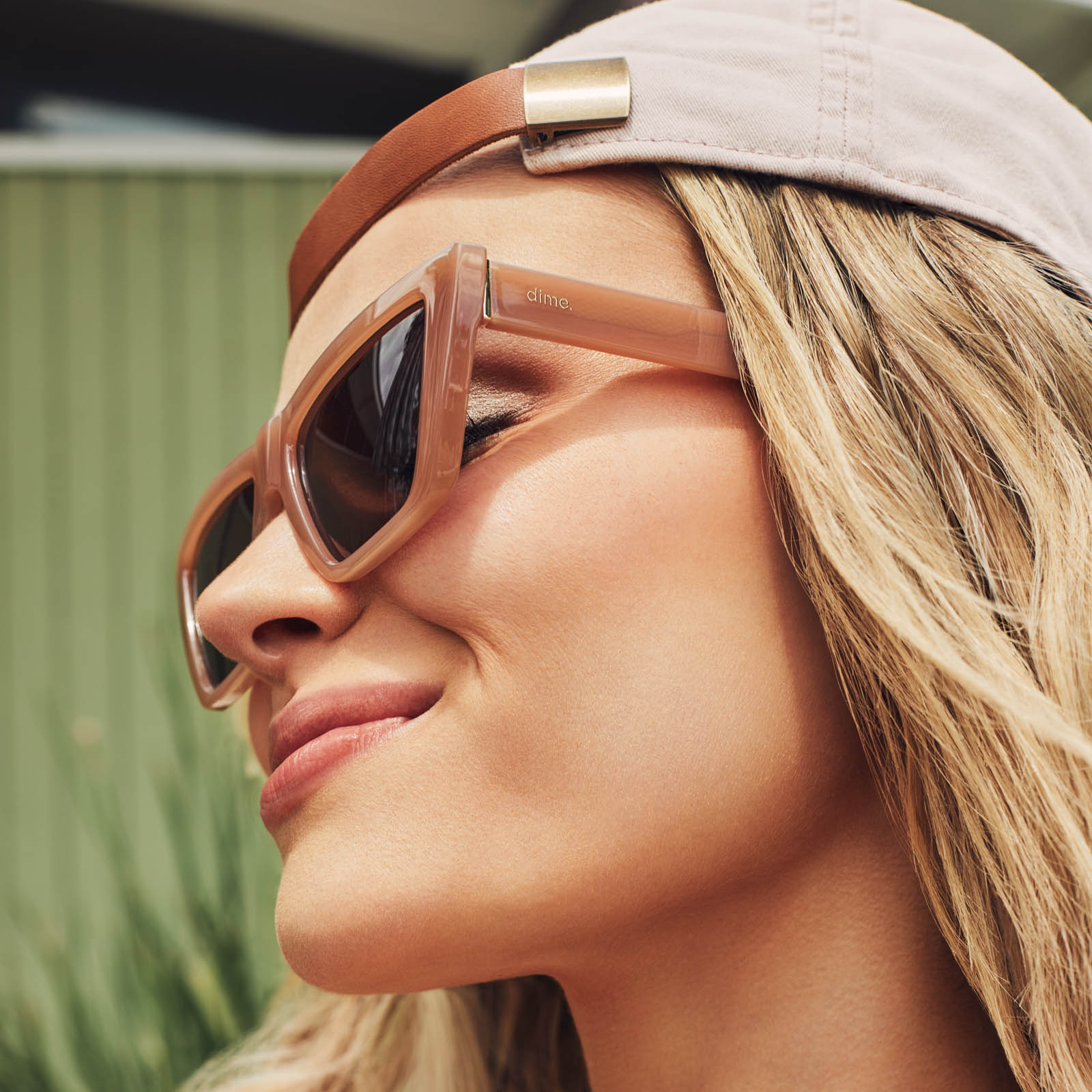 melrose cateye sunglasses light taupe & solid light brown dime