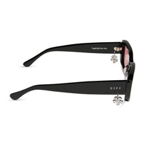 CHER - BLACK + PINK GRADIENT SUNGLASSES